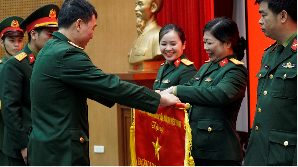 /UploadStore/admin/221230 C22 HN Tong ket nam/Picture12.png